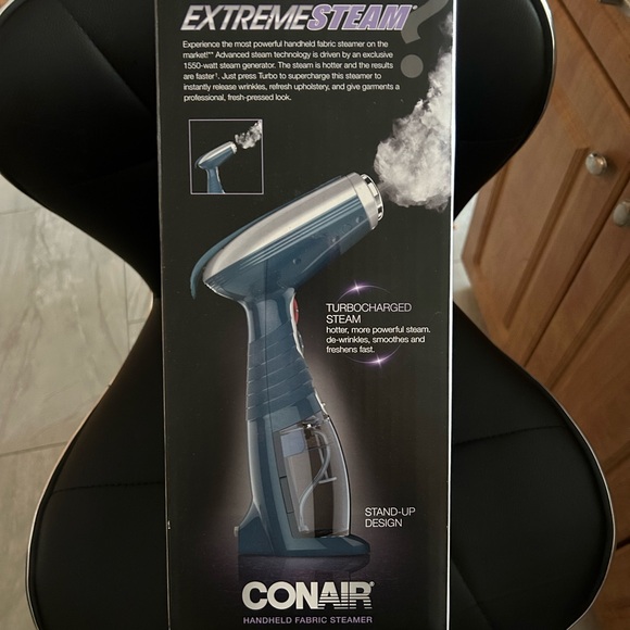 Turbo extremesteam handheld fabric steamer conair ( ONLY USED IT ONE TIME ) - Picture 5 of 11